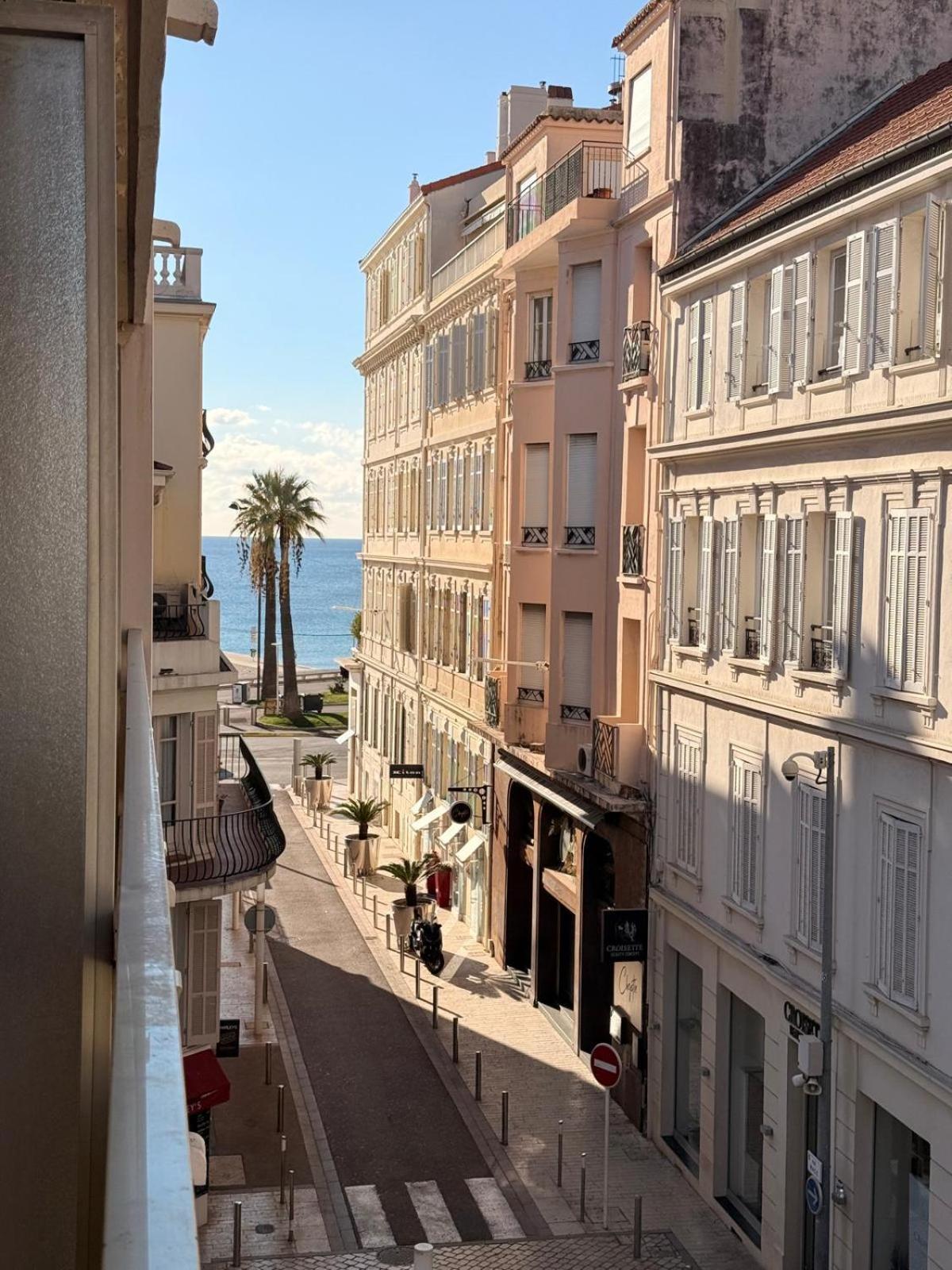 Luxury 2 Bedrooms Center Of - Croisette